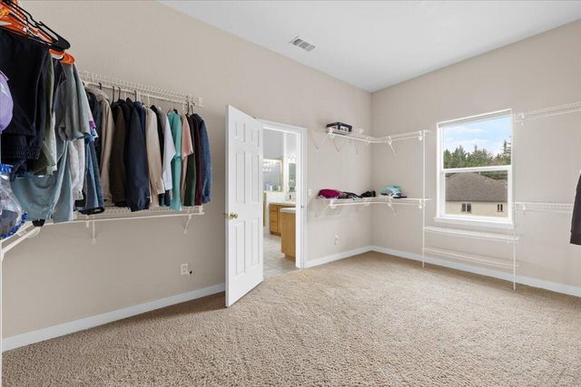 1501 Satellite Drive, Medford, OR 97504