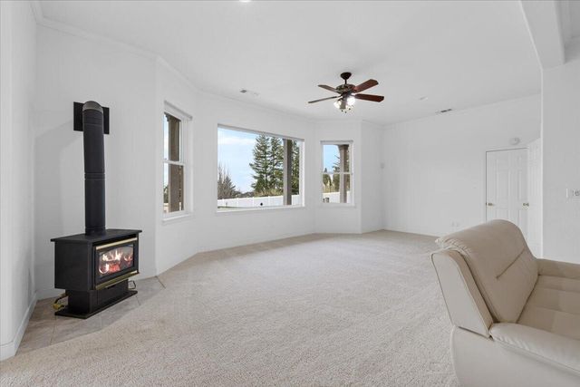 1501 Satellite Drive, Medford, OR 97504