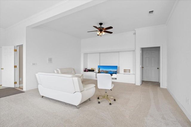 1501 Satellite Drive, Medford, OR 97504