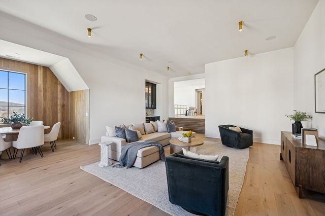 8100 Turning Point Drive, Brentwood, TN 37027