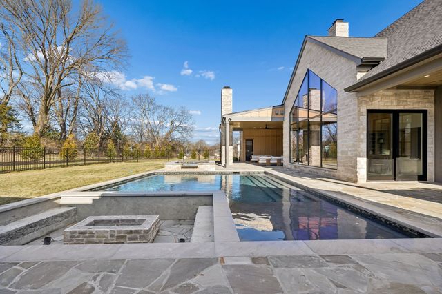 8100 Turning Point Drive, Brentwood, TN 37027