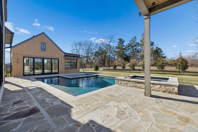 8100 Turning Point Drive, Brentwood, TN 37027