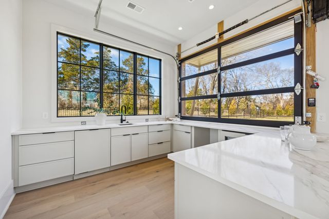 8100 Turning Point Drive, Brentwood, TN 37027