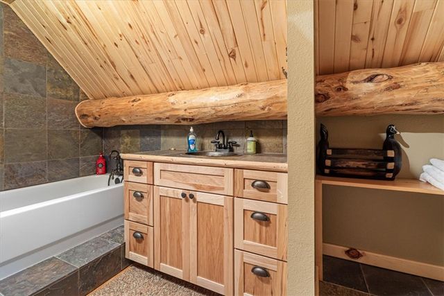 574 & 576 County Road 1361, Eureka Springs, AR 72631
