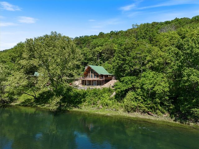 574 & 576 County Road 1361, Eureka Springs, AR 72631