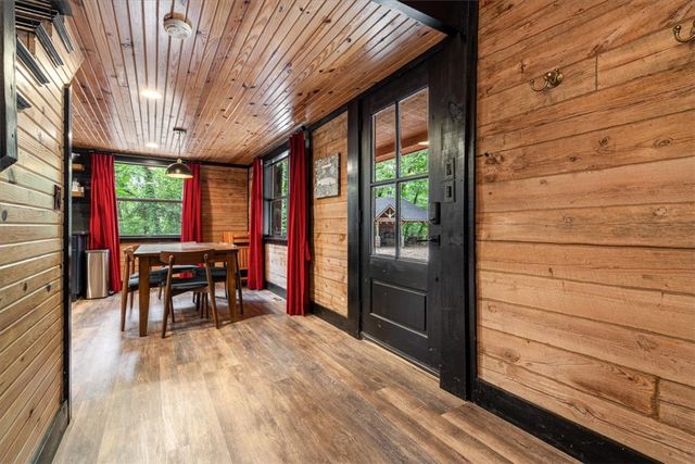 574 & 576 County Road 1361, Eureka Springs, AR 72631