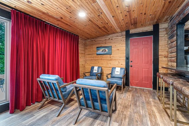 574 & 576 County Road 1361, Eureka Springs, AR 72631