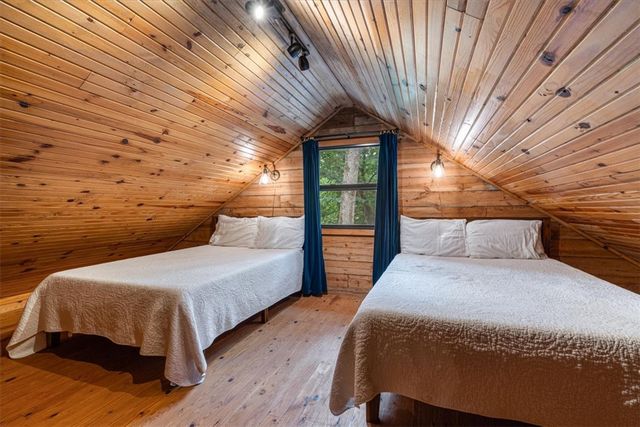574 & 576 County Road 1361, Eureka Springs, AR 72631