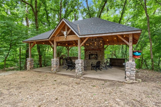 574 & 576 County Road 1361, Eureka Springs, AR 72631