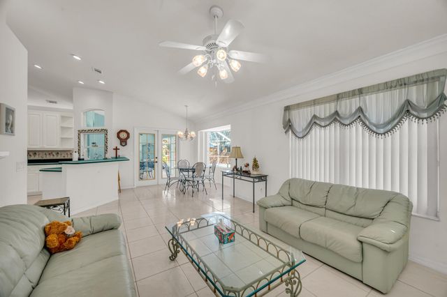 3407 SE Hart Circle, Port St. Lucie, Port St Lucie, FL 34984