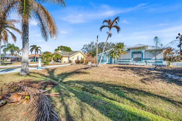 3407 SE Hart Circle, Port St. Lucie, Port St Lucie, FL 34984