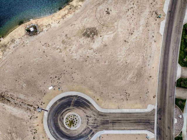 21563 Lake Fork Pt, Star, ID 83669
