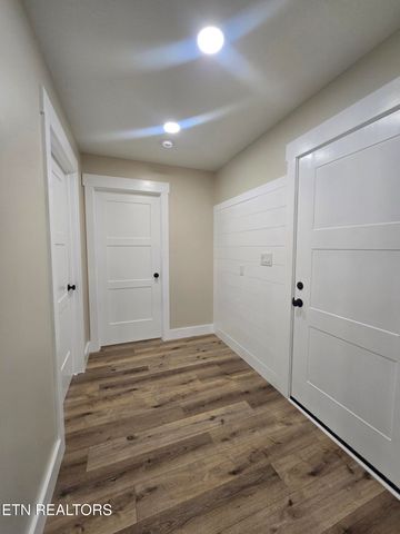 214 Hemlock Springs Drive, Helenwood, TN 37755