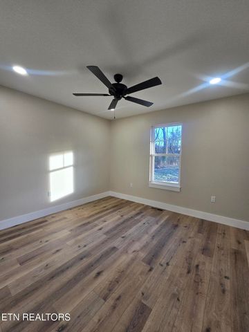 214 Hemlock Springs Drive, Helenwood, TN 37755