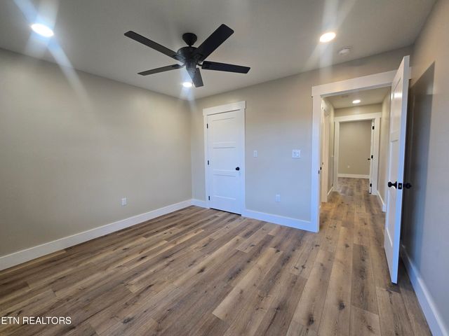 214 Hemlock Springs Drive, Helenwood, TN 37755