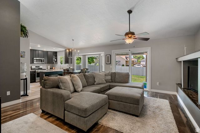 9642 S 1630 W, South Jordan, UT 84095