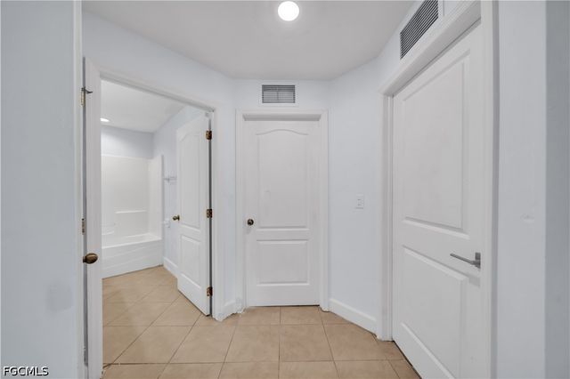 2707 42nd ST W, Lehigh Acres, FL 33971