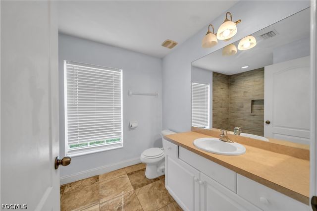 2707 42nd ST W, Lehigh Acres, FL 33971