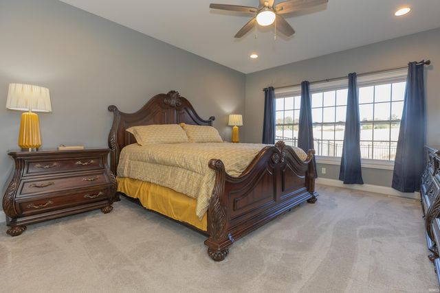 700 Coppers Edge Drive, Newburgh, IN 47630