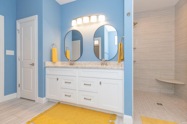 700 Coppers Edge Drive, Newburgh, IN 47630