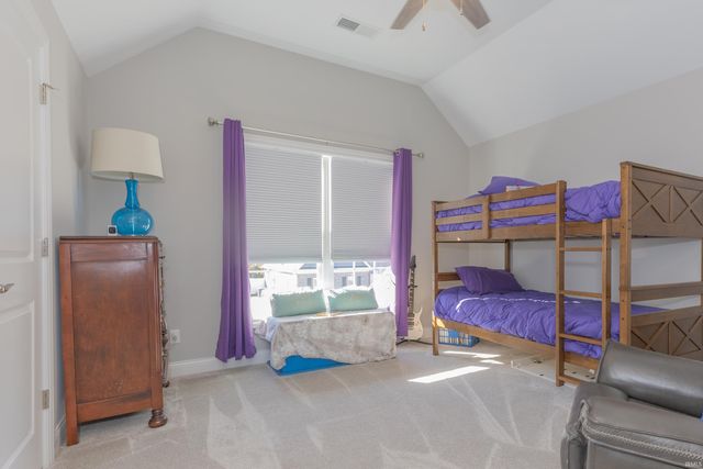 700 Coppers Edge Drive, Newburgh, IN 47630