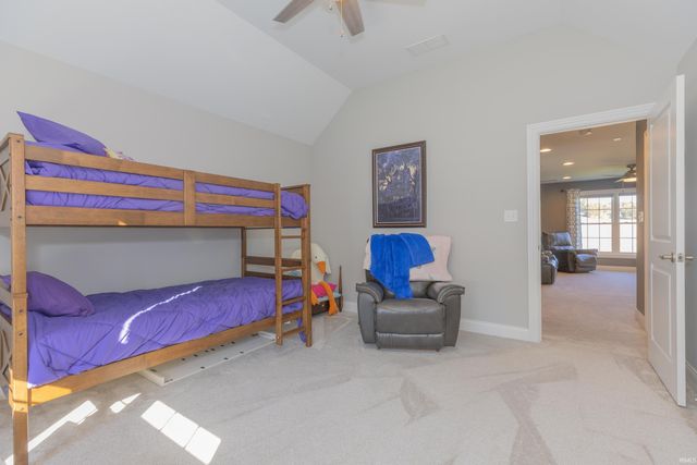 700 Coppers Edge Drive, Newburgh, IN 47630