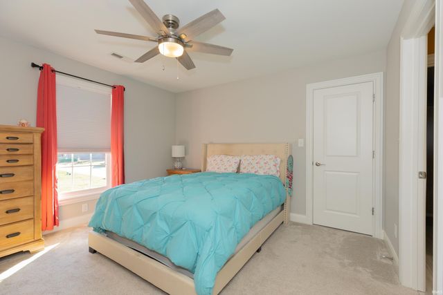 700 Coppers Edge Drive, Newburgh, IN 47630