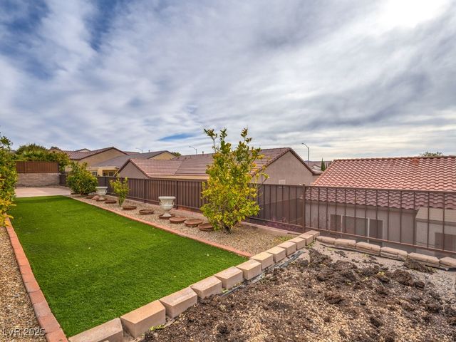 2237 Turner Falls Street, Henderson, NV 89044