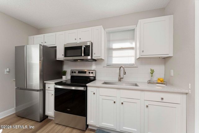 714 2ND Street S, Jacksonville Beach, FL 32250