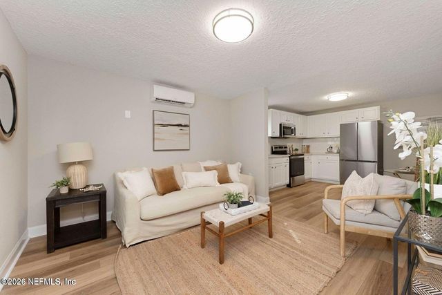 714 2ND Street S, Jacksonville Beach, FL 32250