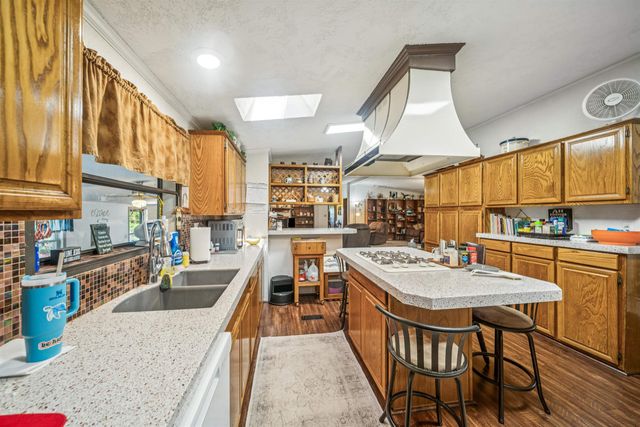 505 N Webb St, Caldwell, KS 67022