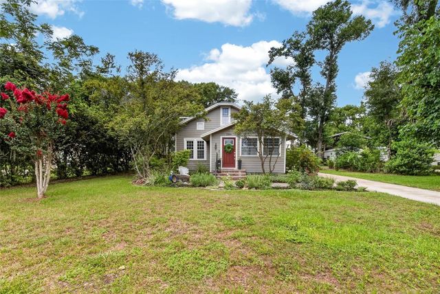 13941 13TH STREET, Dade City, FL 33525