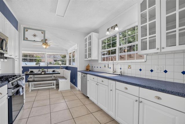 13941 13TH STREET, Dade City, FL 33525