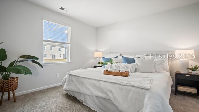 1022 Sanctum St, Ridgeland, SC 29936