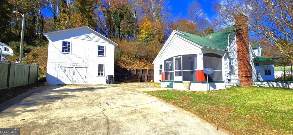 84 Logan Street, Ellijay, GA 30540