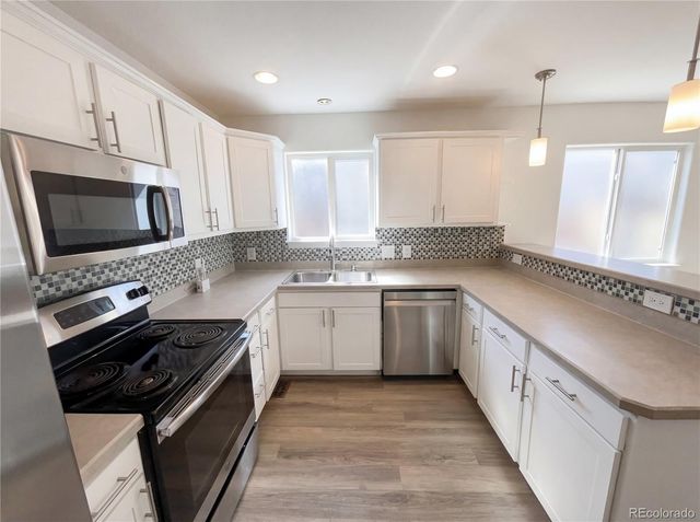 9686 Fairwood Street, Littleton, CO 80125