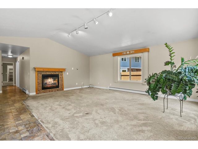 930 S Hoover Ave, Fort Lupton, CO 80621