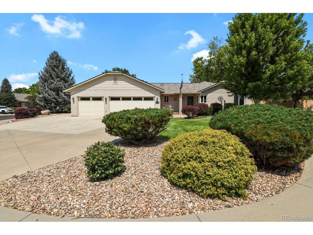 930 S Hoover Ave, Fort Lupton, CO 80621