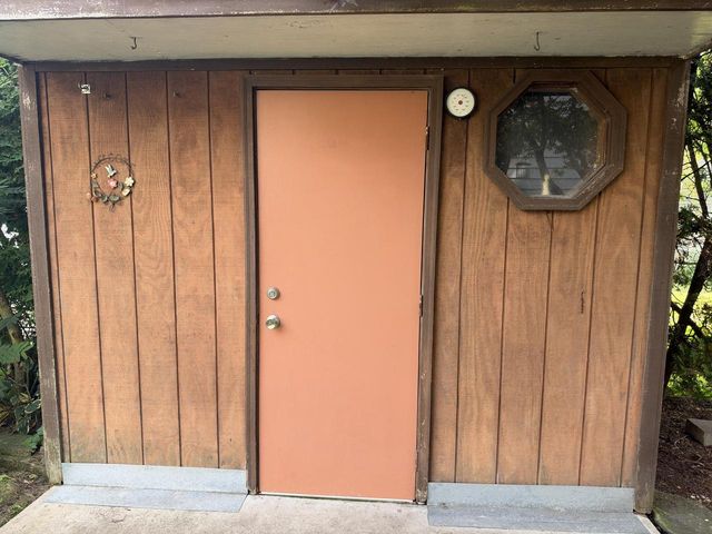 1613 E Pryor AVENUE, Milwaukee, WI 53207