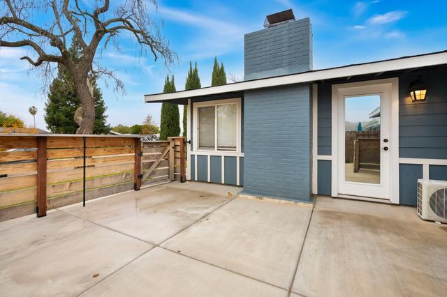 313 Brookwood Rd, Roseville, CA 95678