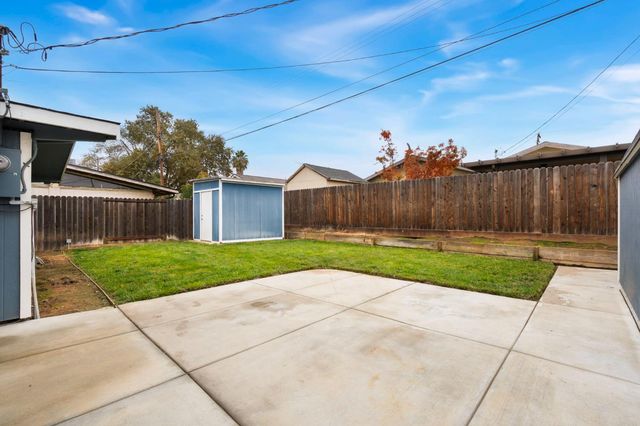 313 Brookwood Rd, Roseville, CA 95678