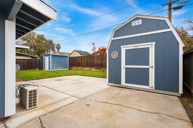 313 Brookwood Rd, Roseville, CA 95678