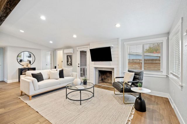 313 Brookwood Rd, Roseville, CA 95678