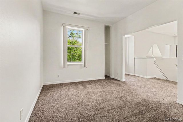 41535 Copper Creek Drive 4, Canton, MI 48187