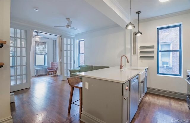 4222 Ketcham St Apt 21D, New York City, NY 11373