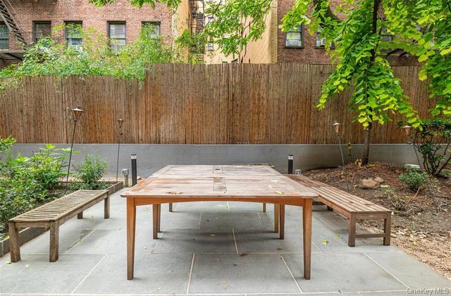 4222 Ketcham St Apt 21D, New York City, NY 11373