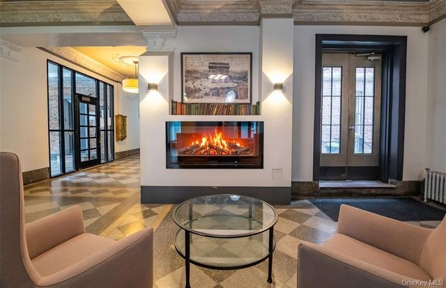 4222 Ketcham St Apt 21D, New York City, NY 11373