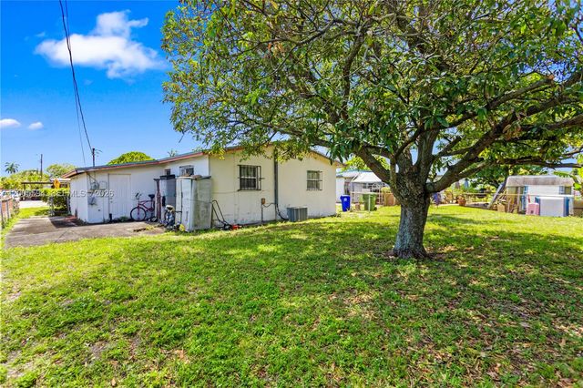 1711 NW 26th Ave, Fort Lauderdale, FL 33311