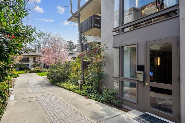 2140 Santa Cruz Avenue E208, Menlo Park, CA 94025