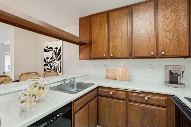2140 Santa Cruz Avenue E208, Menlo Park, CA 94025